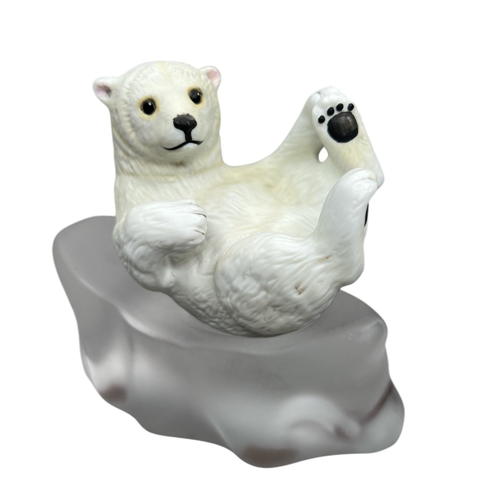 VTG Snow Cub Bear Figurine Porcelain Crystal Ice 1988 Winter Snow Gift Holiday